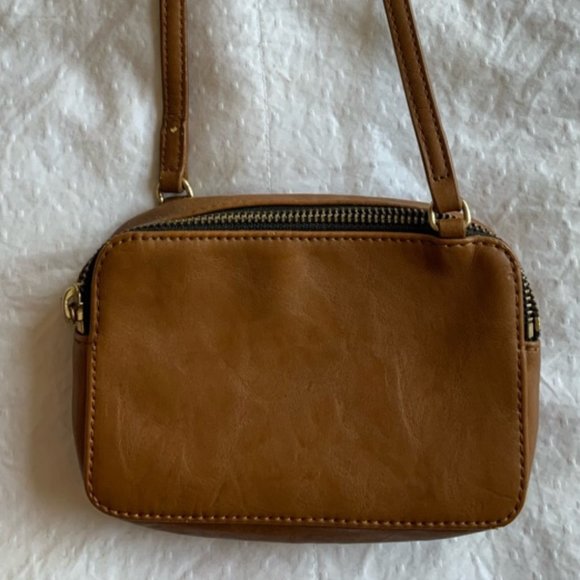Punchcase Tan Leather Crossbody w/ Gold Accents - Picture 3 of 6